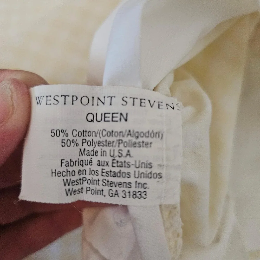 Vintage WestPoint Stevens Pair of Queen Pillowcases GinghamYellow White